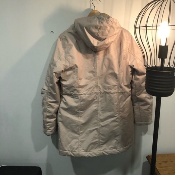 Like New Wind River Winter Jacket - Picture 2 of 5